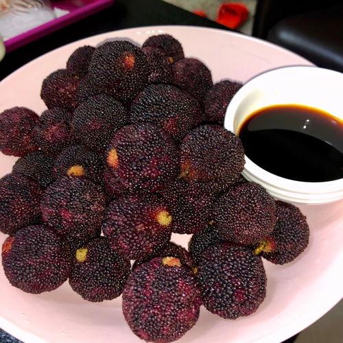 烟七七带你吃瓜,烟七七带你领略娱乐圈的瓜田乐趣