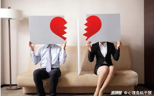 男友总是关注丝袜女网红,揭秘网络红人现象背后的心理谜团