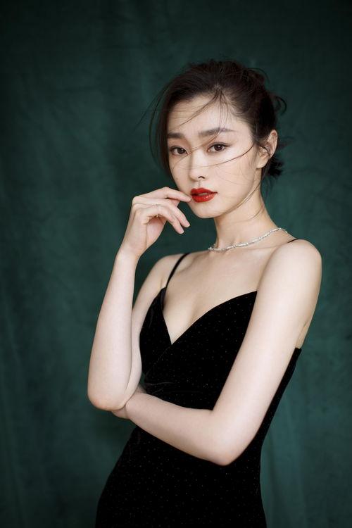 娱乐爆料鹤妍悦色,揭秘娱乐圈新晋女神的崛起之路